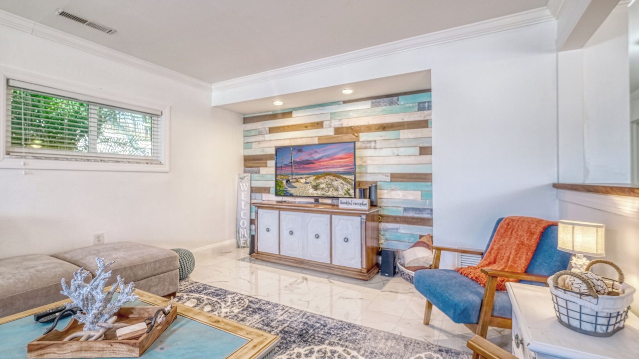 Photo of Livingroom in Anona