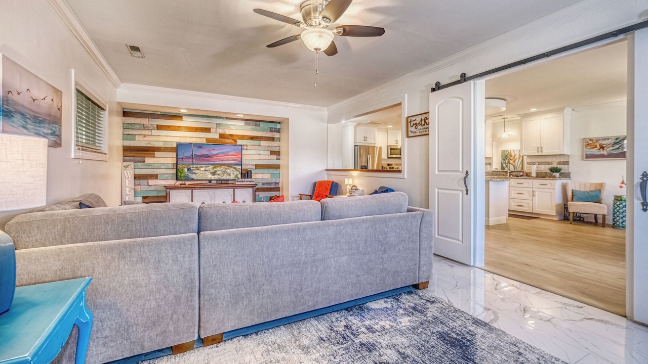 Photo of Livingroom in Anona