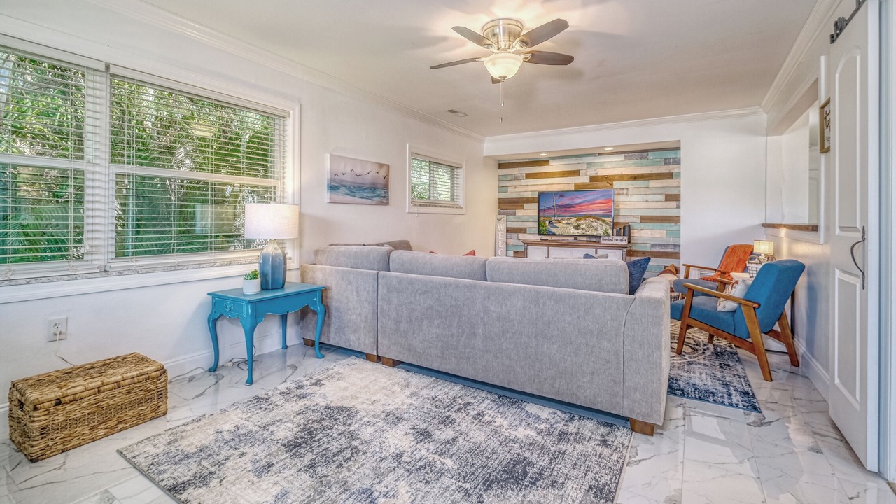 Photo of Livingroom in Anona