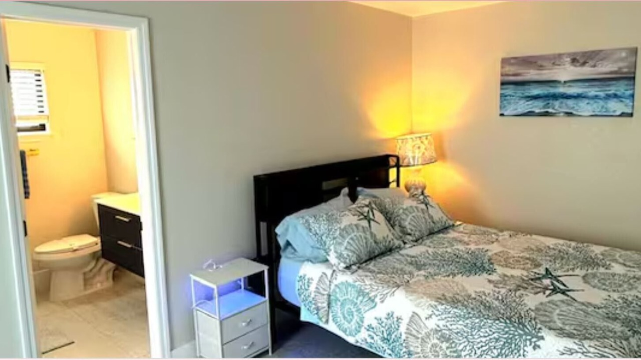 Photo of Bedroom in Capri Isle