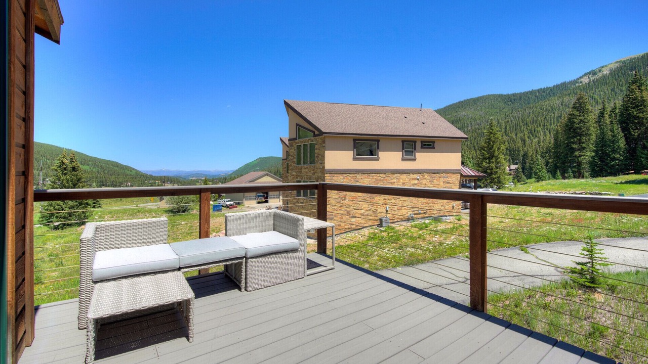 Photo of Patio Balcony in Blue River