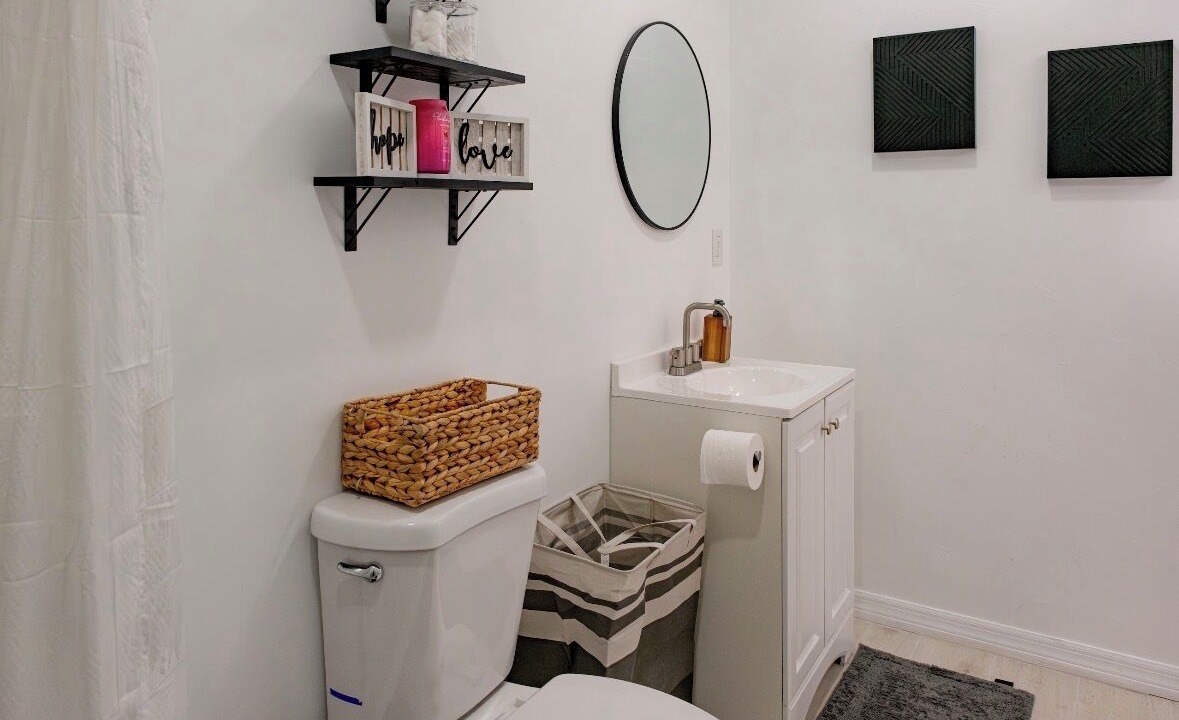 Photo of Bathroom in South Gate Ridge