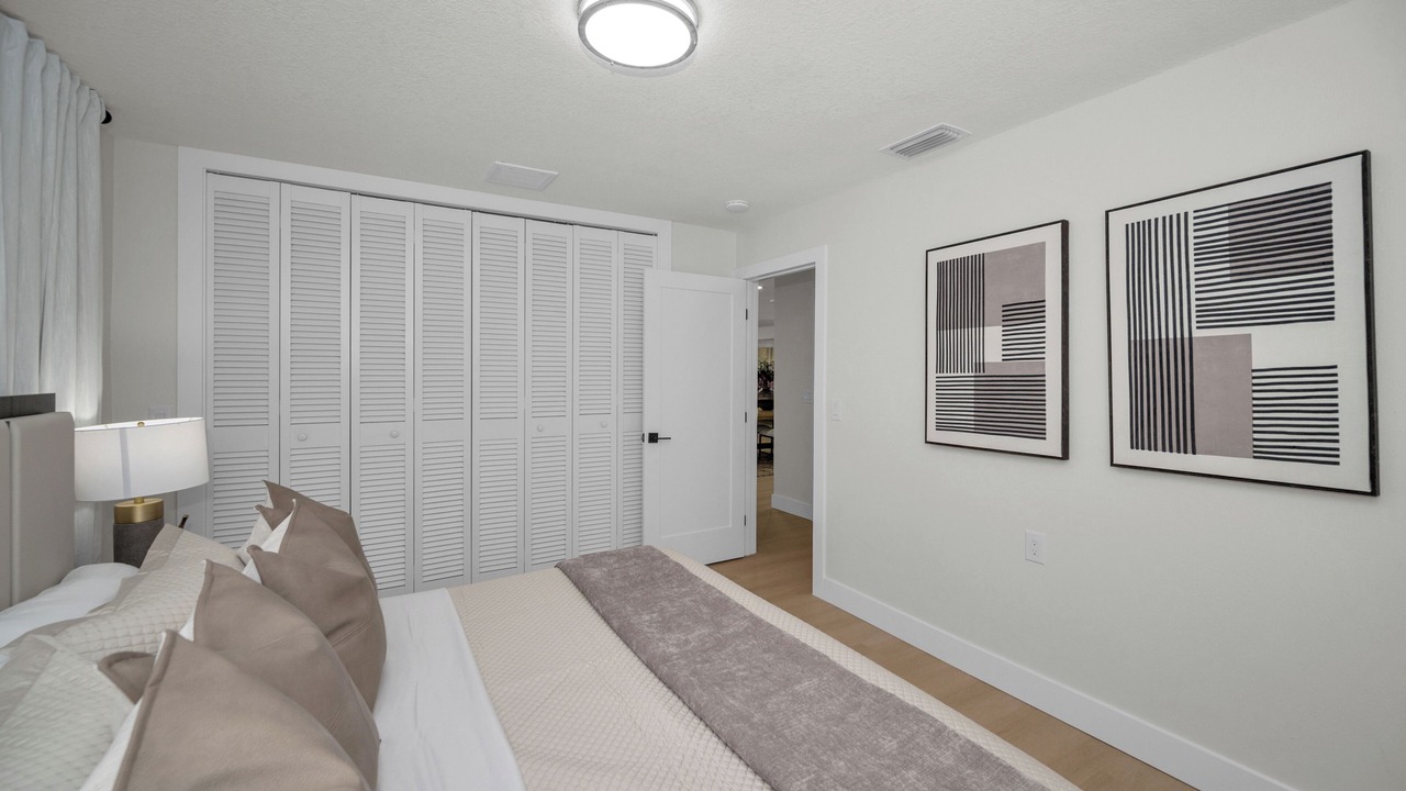 Photo of Bedroom in Harbor Hills