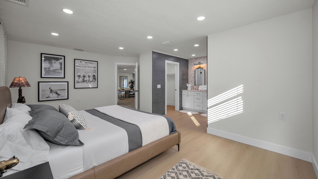 Photo of Bedroom in Harbor Hills