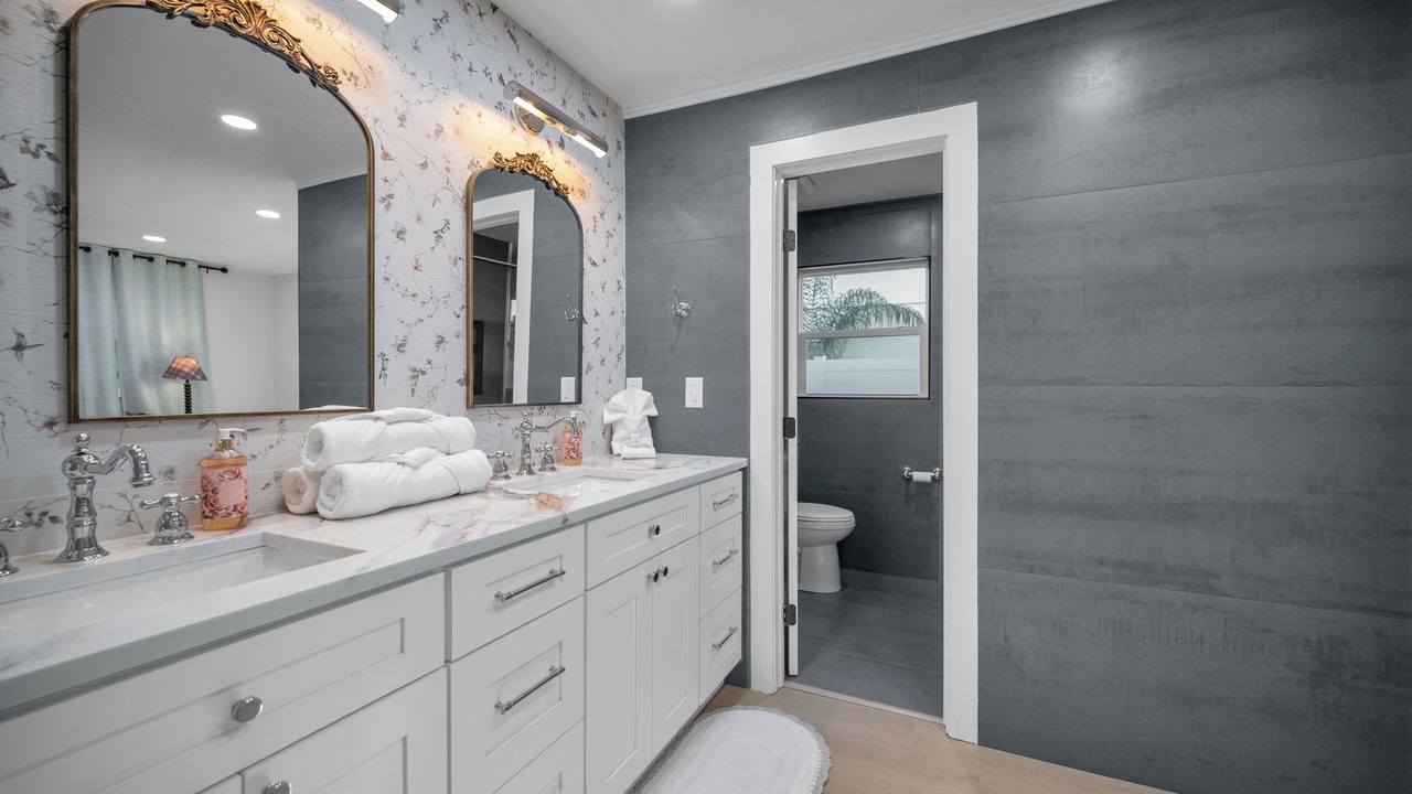 Photo of Bathroom in Harbor Hills