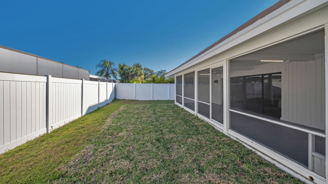 Photo of Outdoor in Harbor Hills