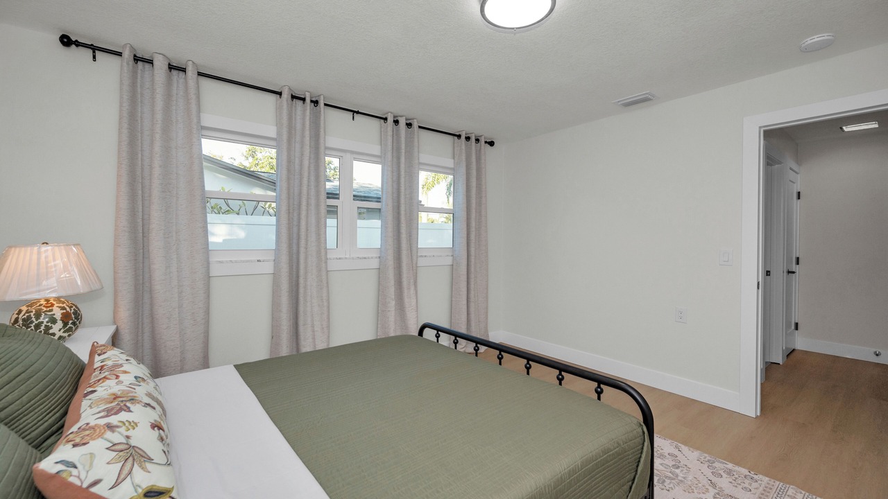 Photo of Bedroom in Harbor Hills