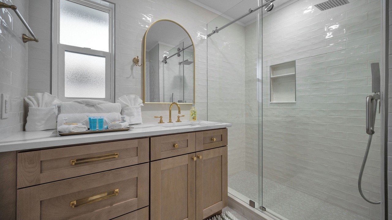 Photo of Bathroom in Harbor Hills