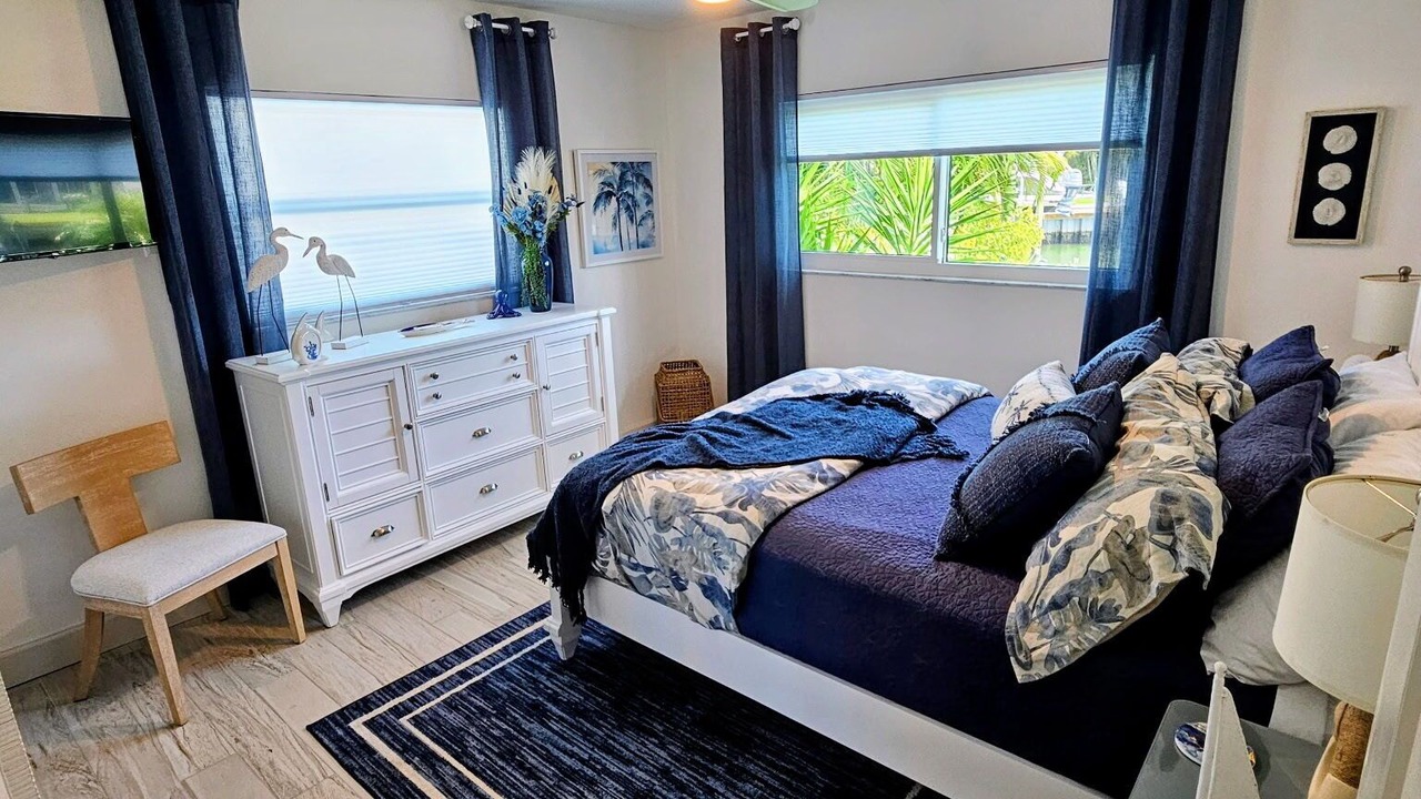Photo of Bedroom in Harbor Hills