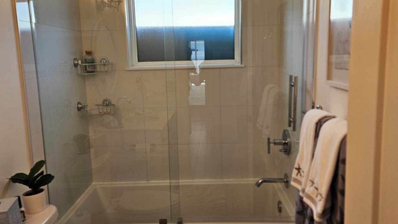 Photo of Bathroom in Harbor Hills