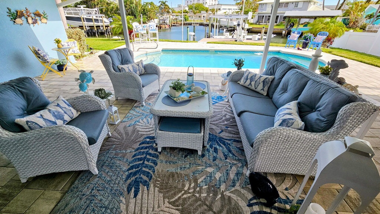 Photo of Outdoor in Harbor Hills