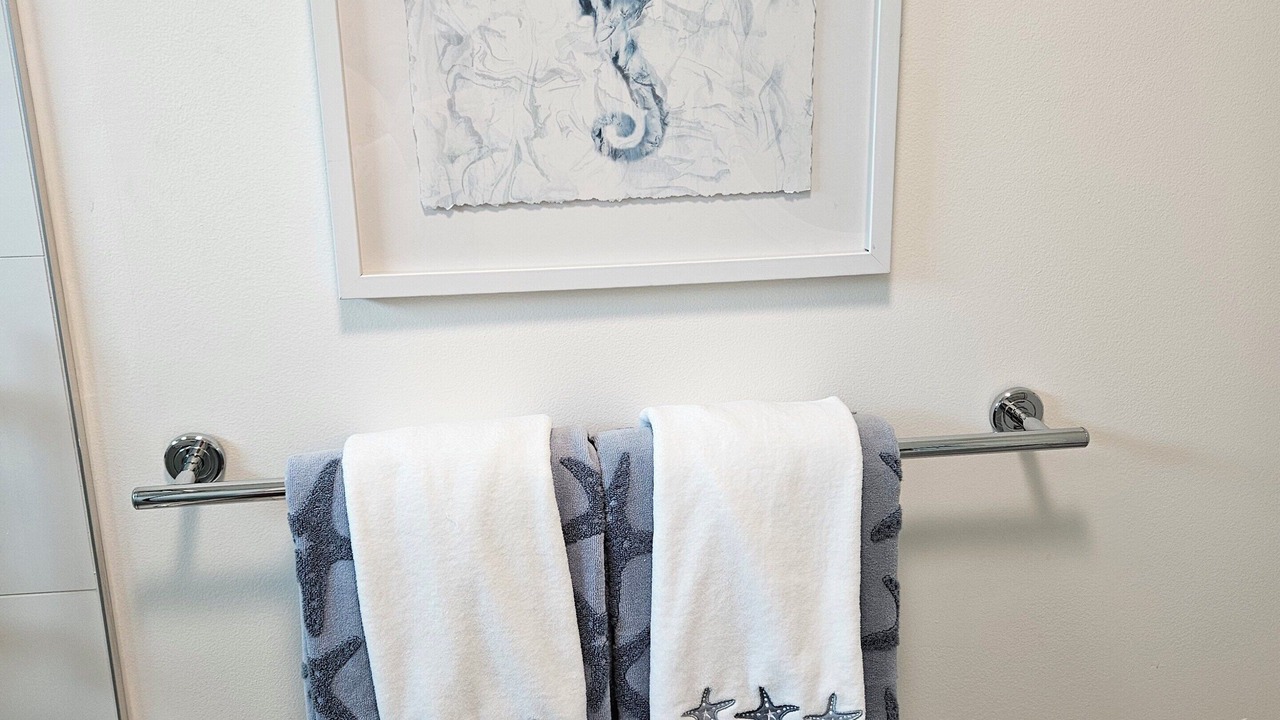 Photo of Bathroom in Harbor Hills