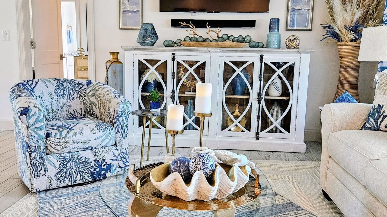 Photo of Livingroom in Harbor Hills