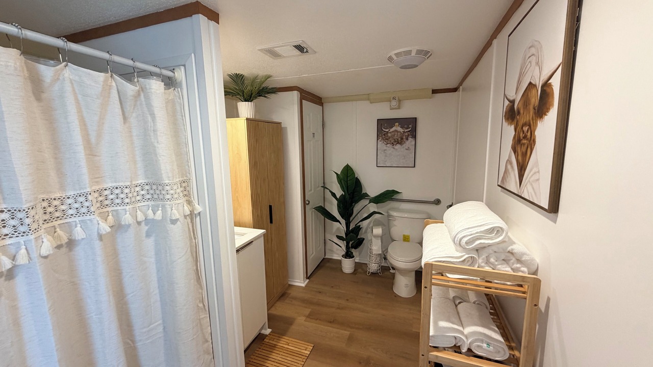 Photo of Bathroom in Suncoast Estates
