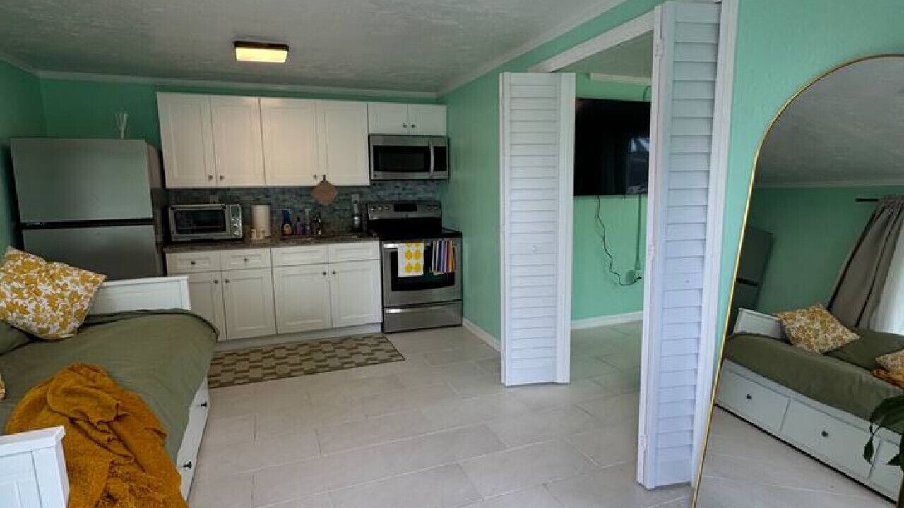 Photo of Bedroom in Warm Mineral Springs