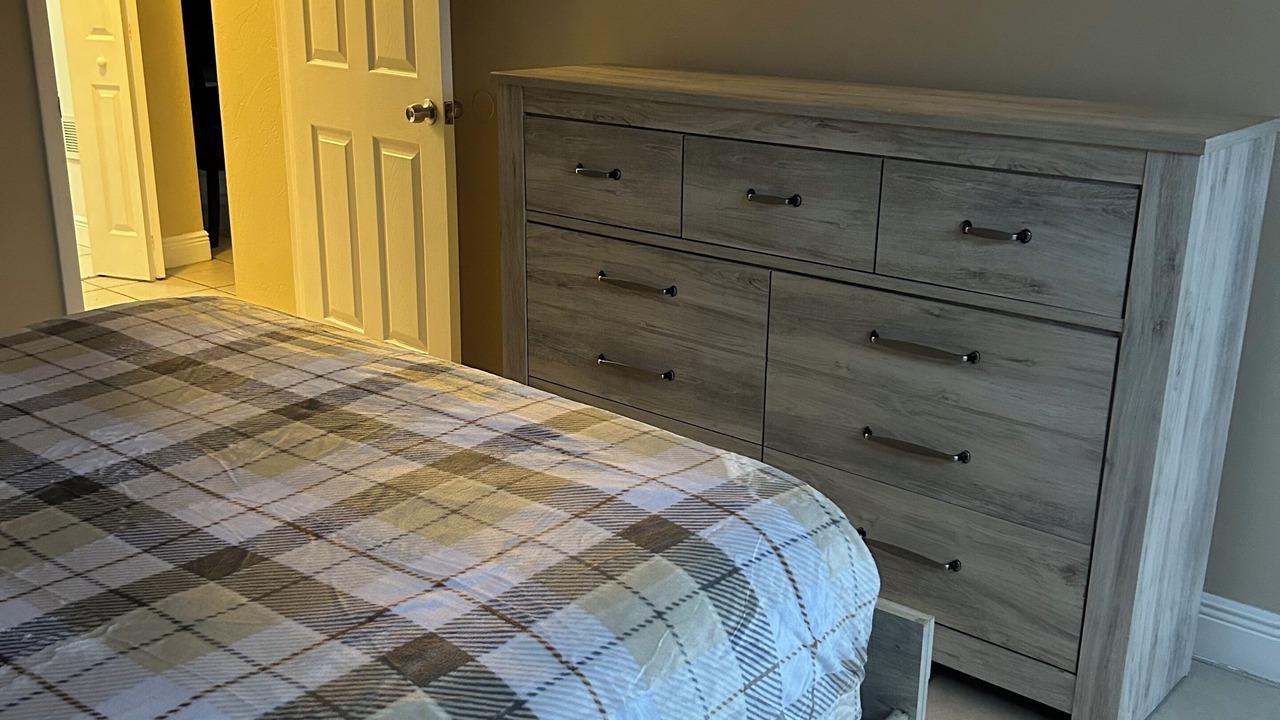 Photo of Bedroom in Gulf Gate Estates