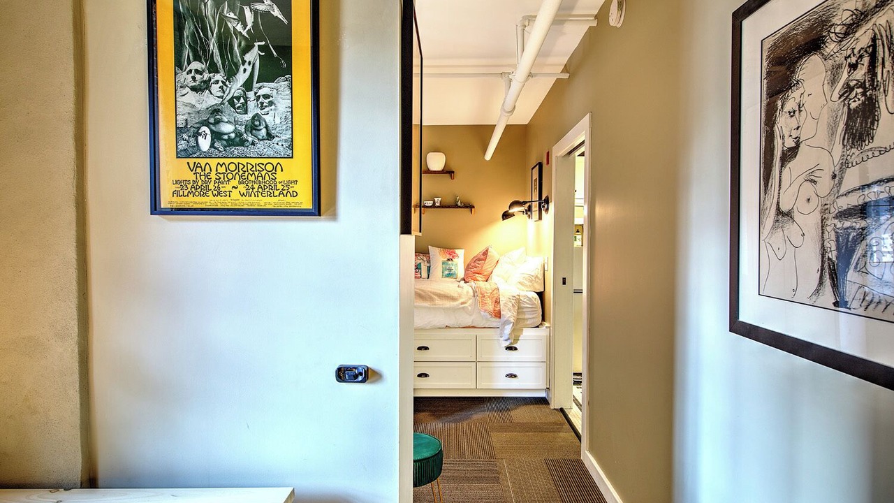 Photo of Bedroom in Downtown