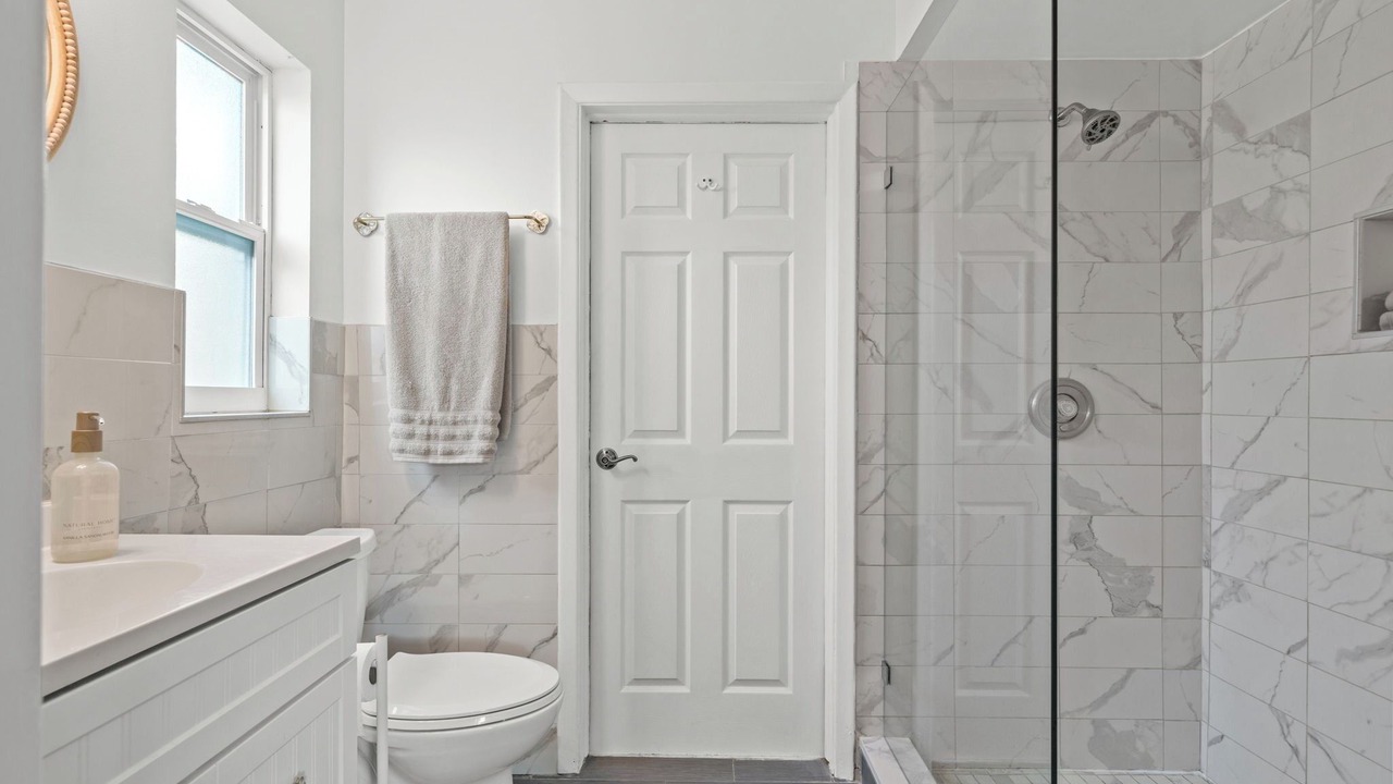 Photo of Bathroom in Harbor Hills