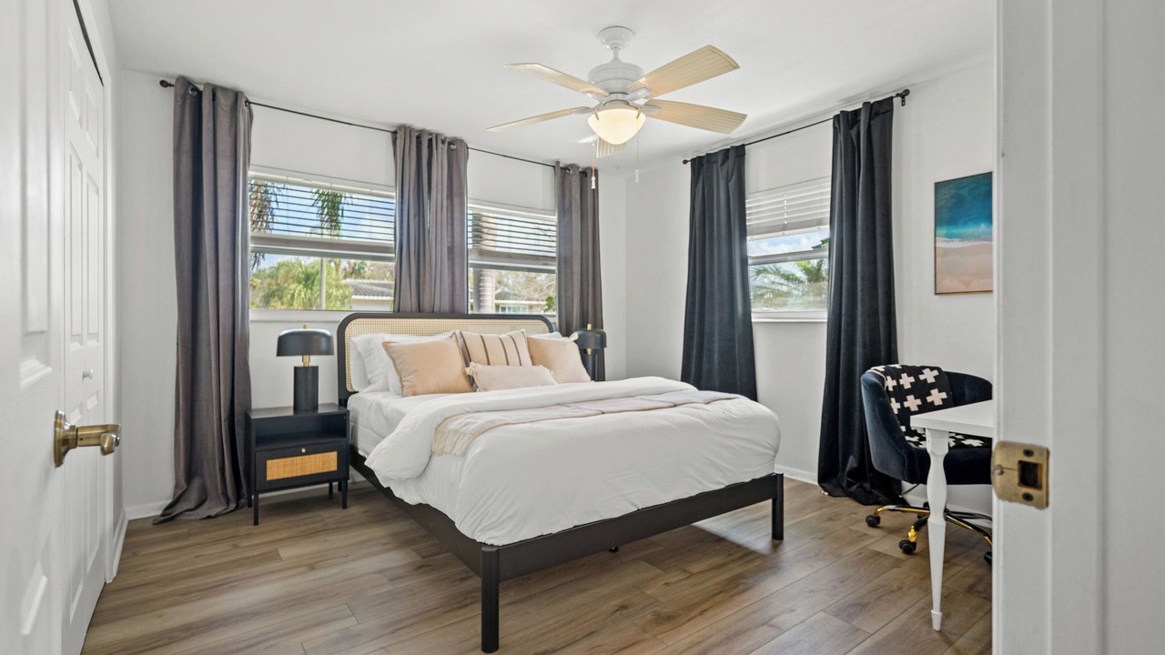 Photo of Bedroom in Harbor Hills