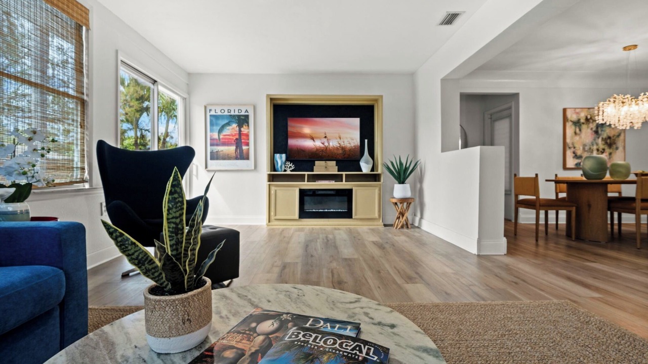Photo of Livingroom in Harbor Hills