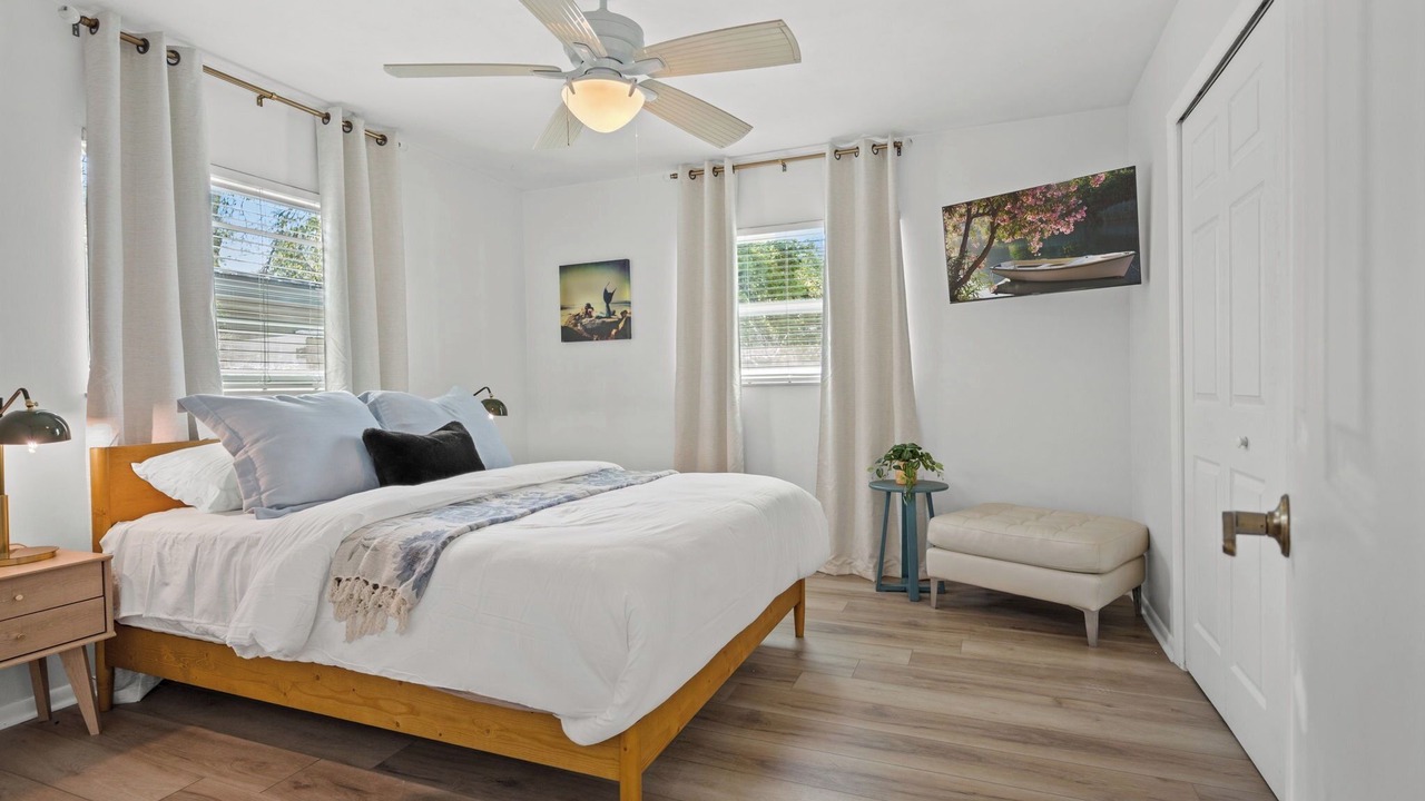 Photo of Bedroom in Harbor Hills