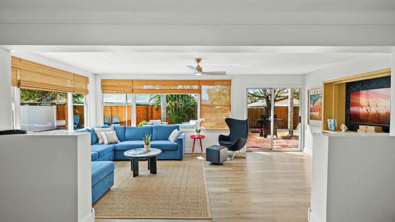 Photo of Livingroom in Harbor Hills