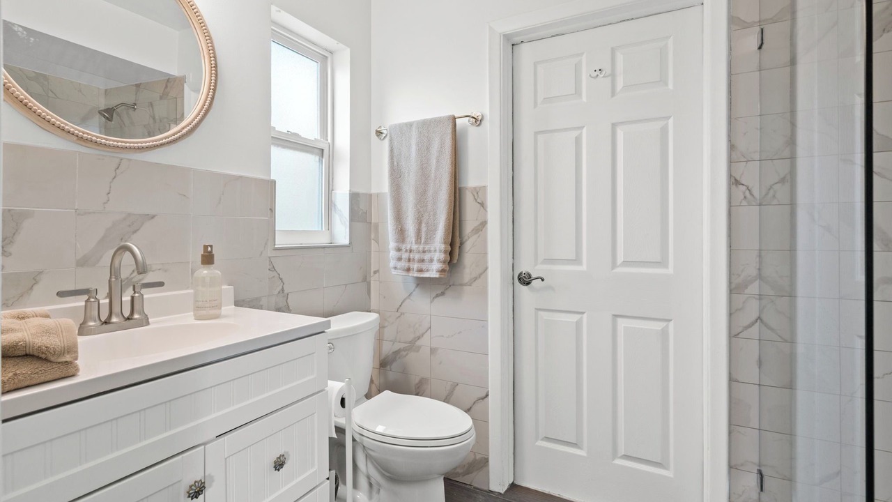 Photo of Bathroom in Harbor Hills