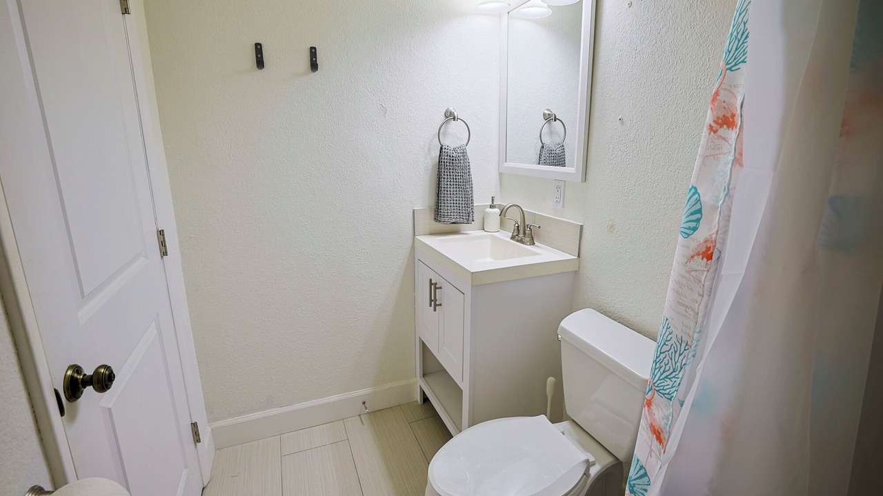 Photo of Bathroom in South Gate Ridge