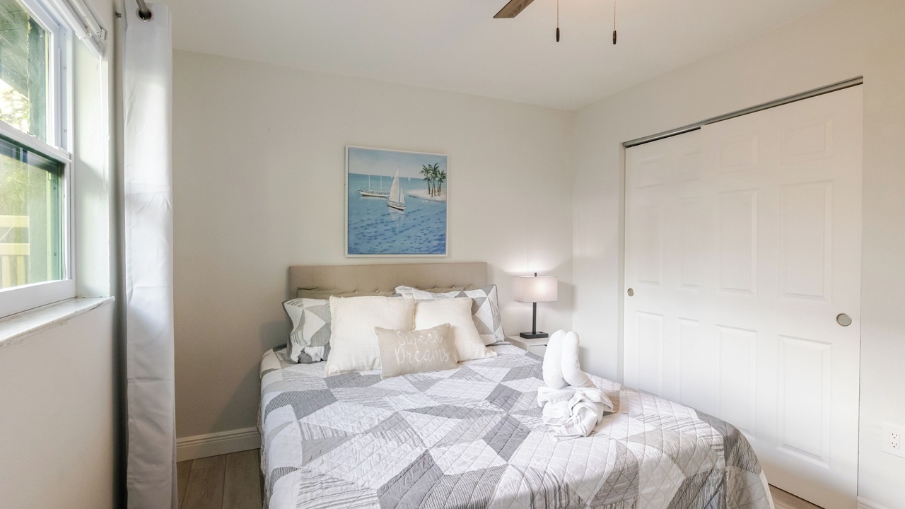 Photo of Bedroom in Gillespie Park