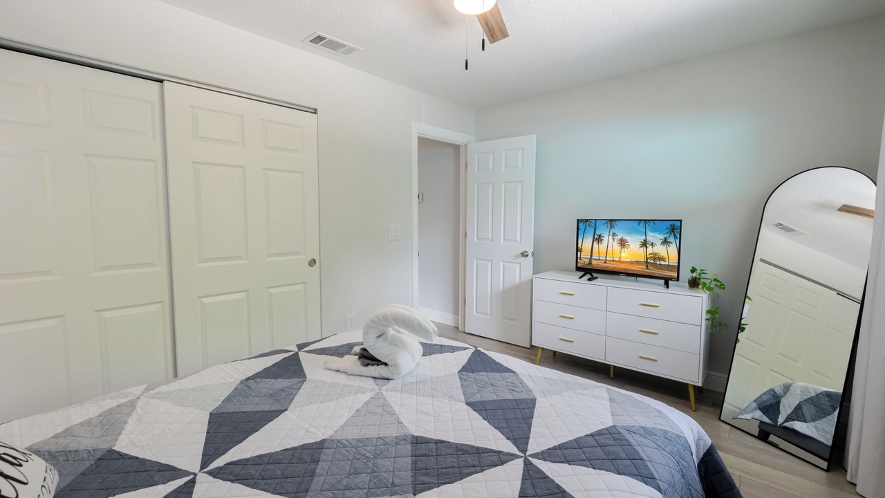 Photo of Bedroom in Gillespie Park