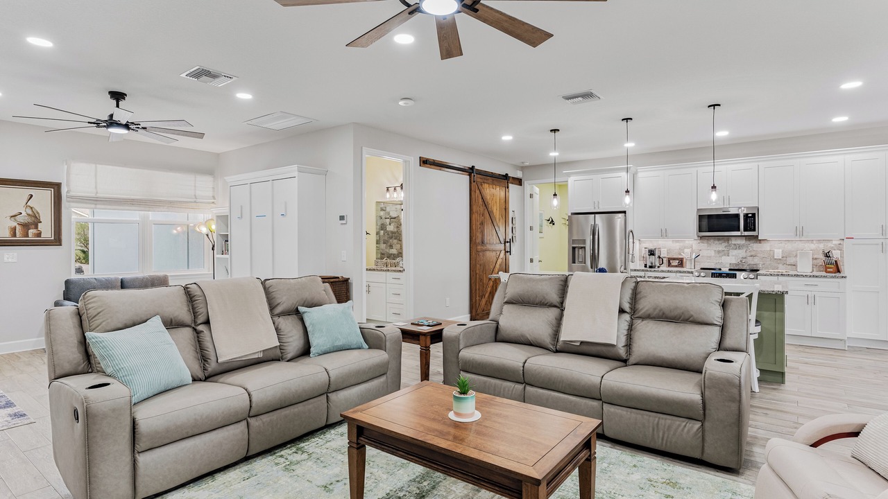 Photo of Livingroom in Harbor Bluffs