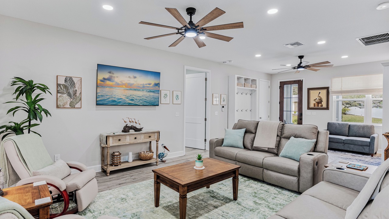 Photo of Livingroom in Harbor Bluffs