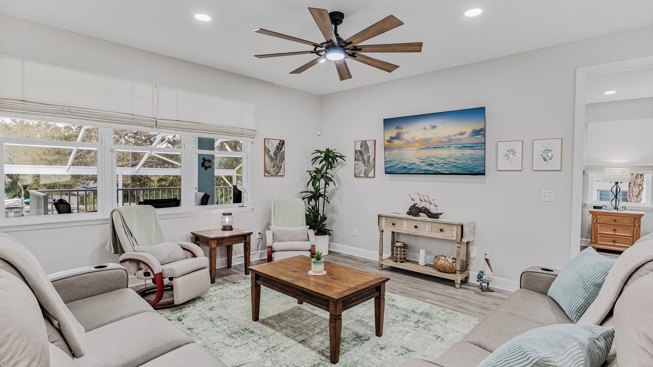 Photo of Livingroom in Harbor Bluffs