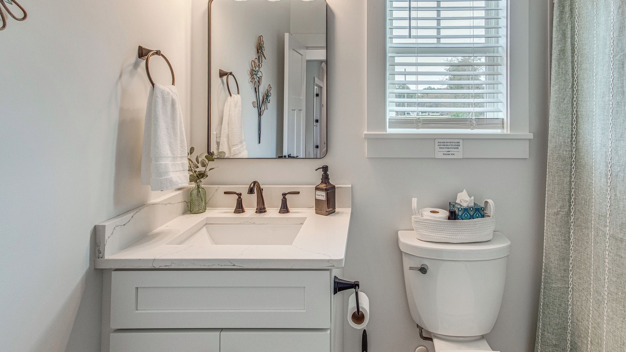 Photo of Bathroom in Loris