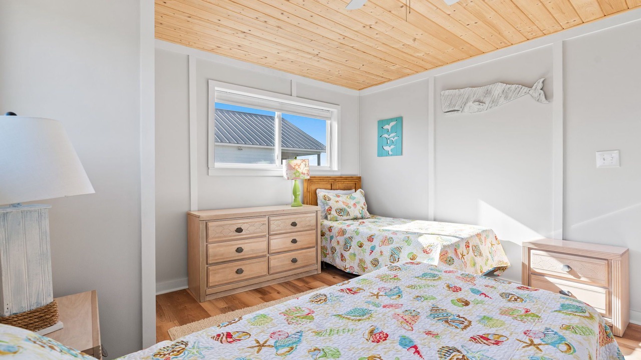 Photo of Bedroom in Caswell Beach