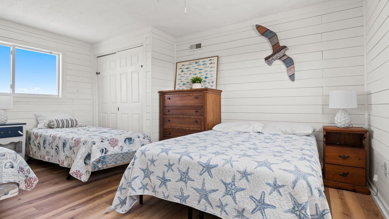 Photo of Bedroom in Caswell Beach