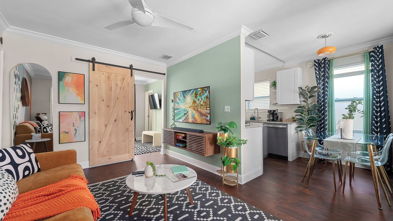 Photo of Livingroom in Hyde Park