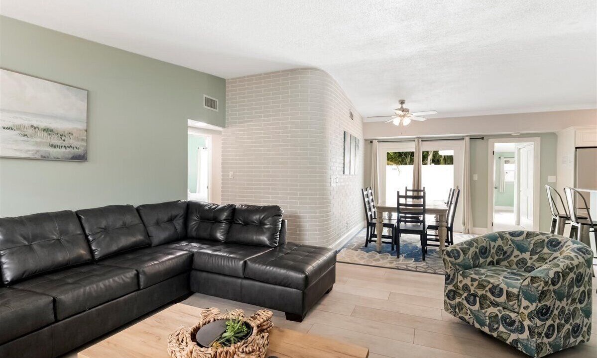 Photo of Livingroom in Anona
