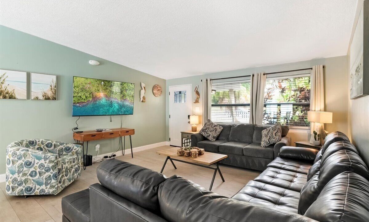 Photo of Livingroom in Anona