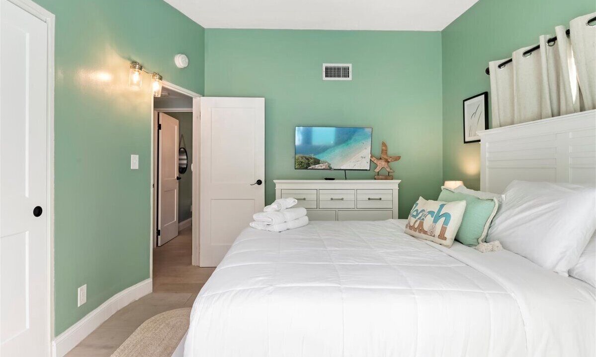 Photo of Bedroom in Anona