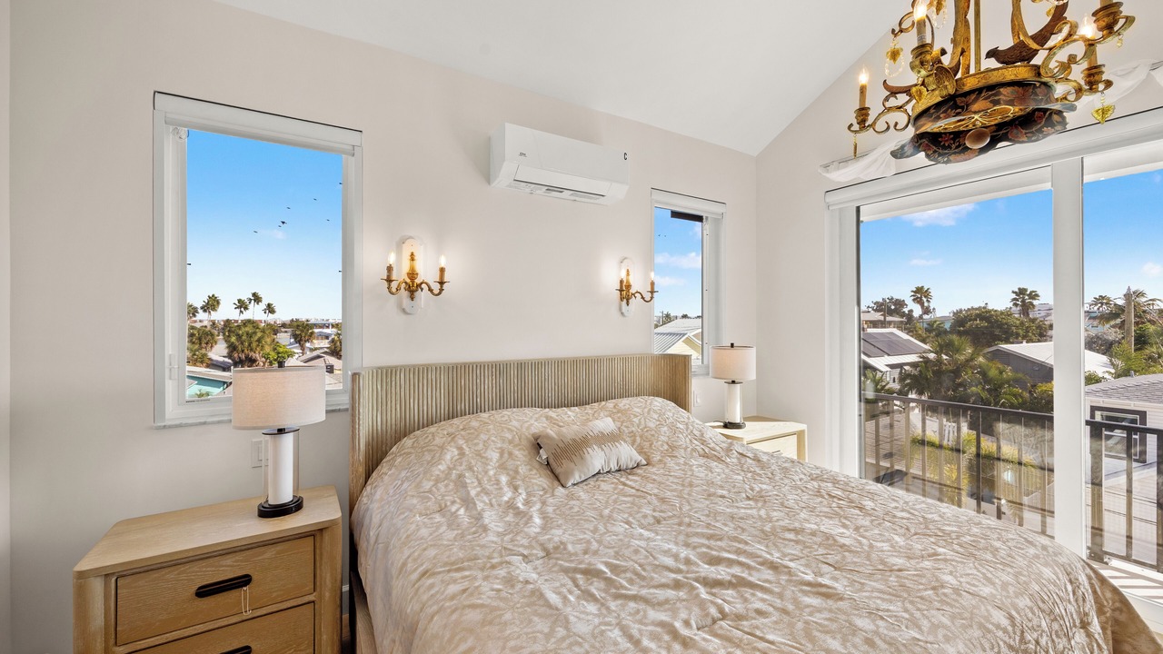 Photo of Bedroom in Treasure Island