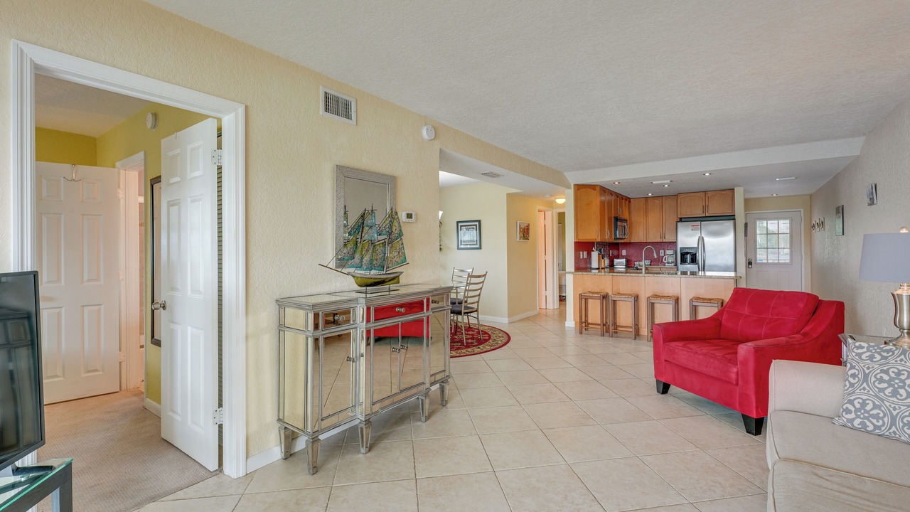 Photo of Livingroom in Capri Isle