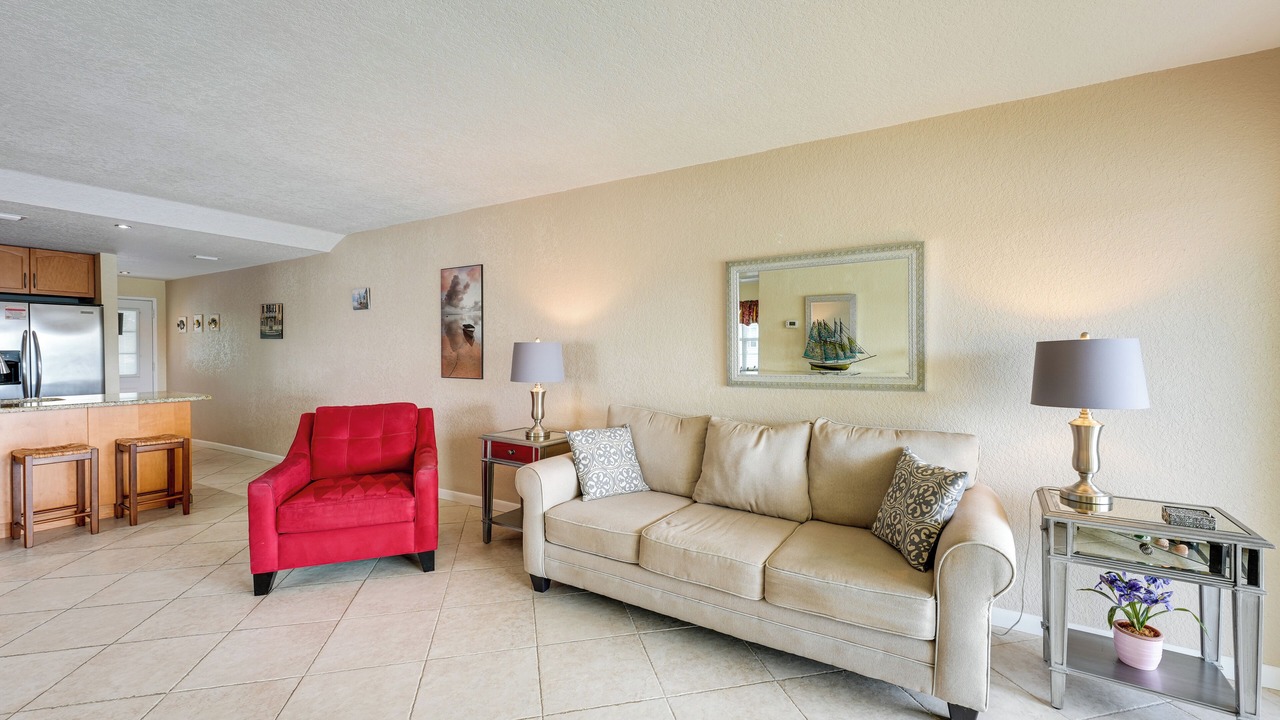 Photo of Bedroom in Capri Isle