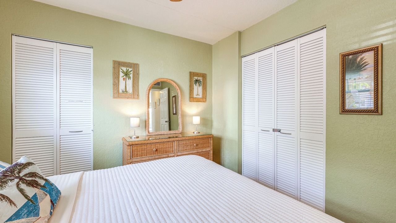 Photo of Bedroom in Capri Isle