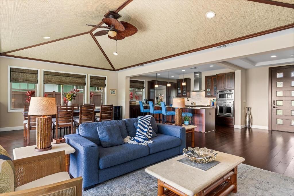 Photo of Livingroom in Keauhou
