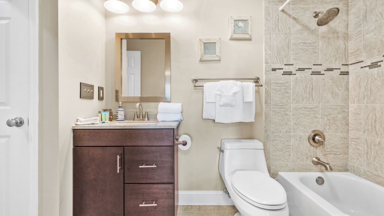 Photo of Bathroom in Carolina Yacht Landing