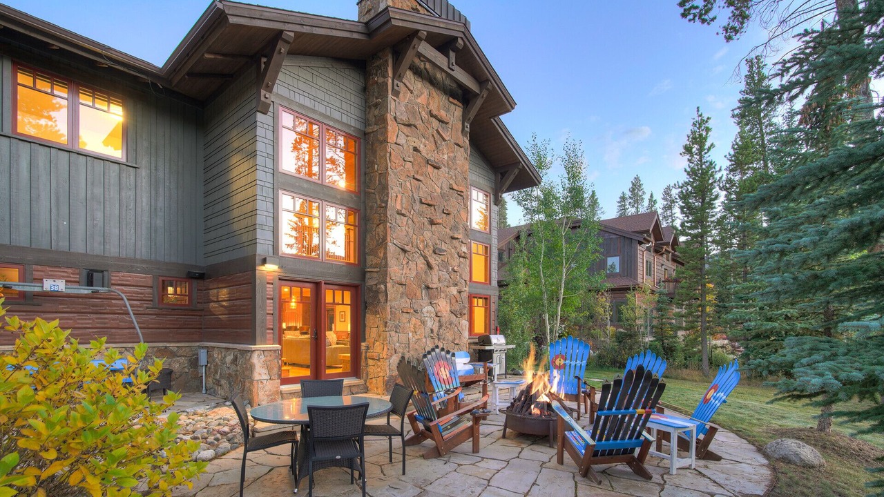 Photo of Outdoor in Christie Heights