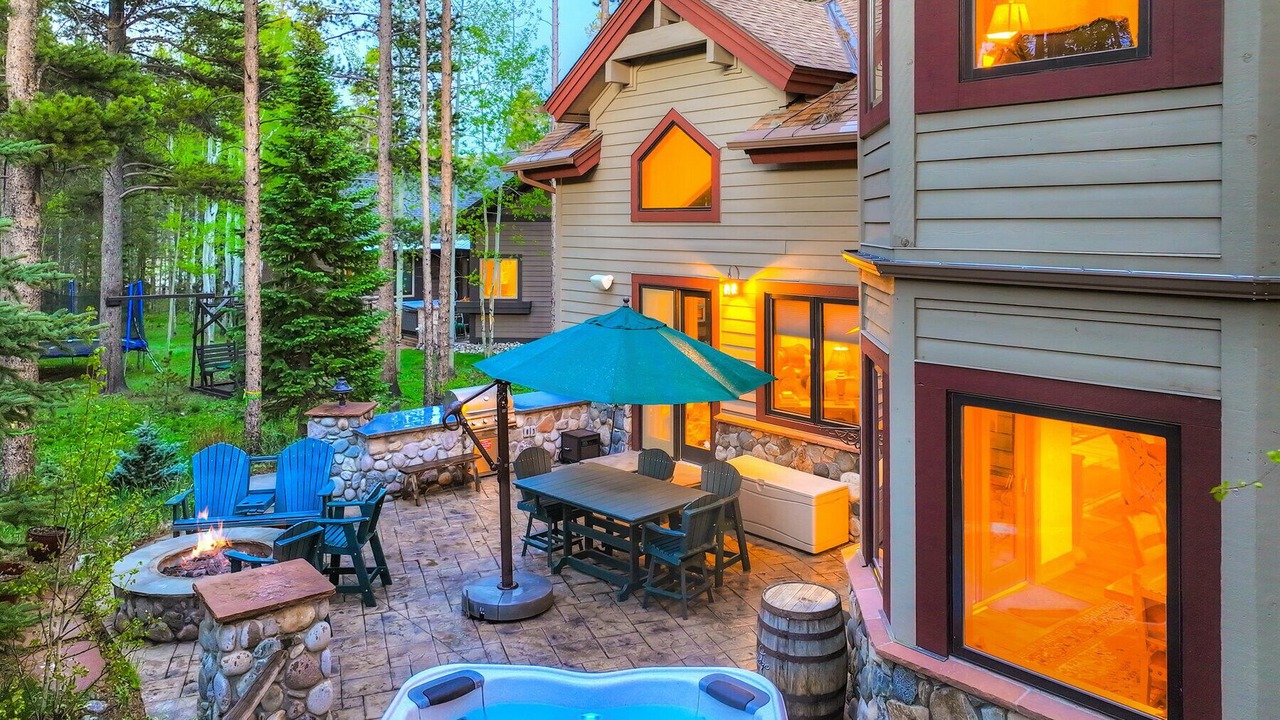 Photo of Outdoor in Christie Heights