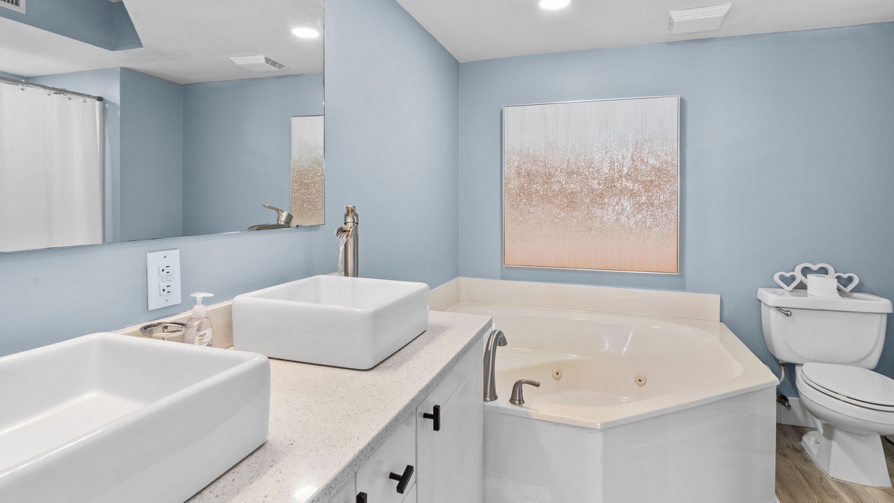 Photo of Bathroom in Ash