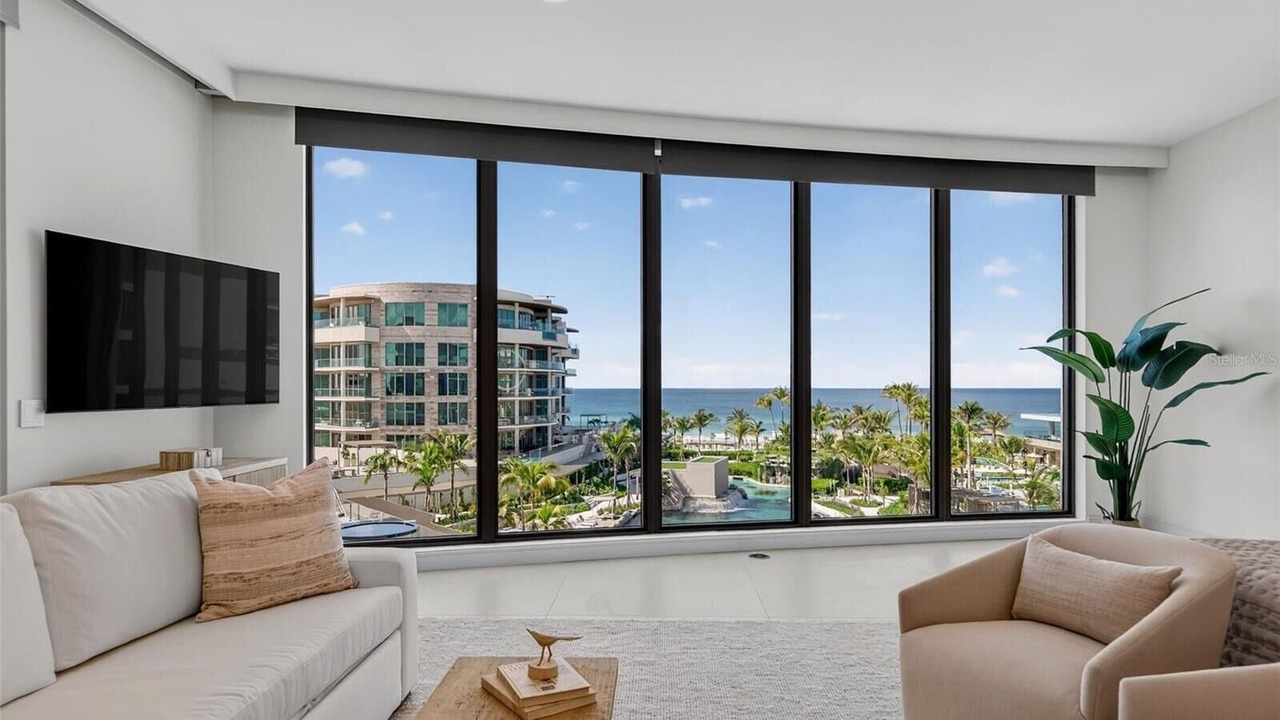 Photo of Livingroom in Longboat Key